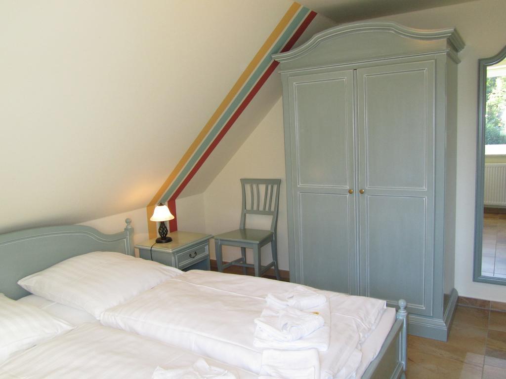 Apartmenthaus Hus Uebi By Rujana Binz Room photo