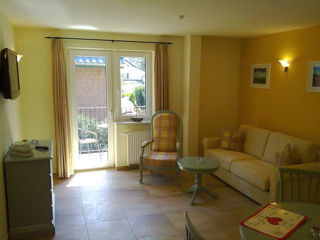 Apartmenthaus Hus Uebi By Rujana Binz Room photo